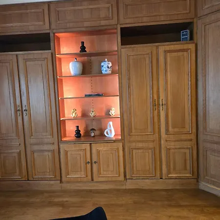 Chic By Avenue Montaigne Apartmán